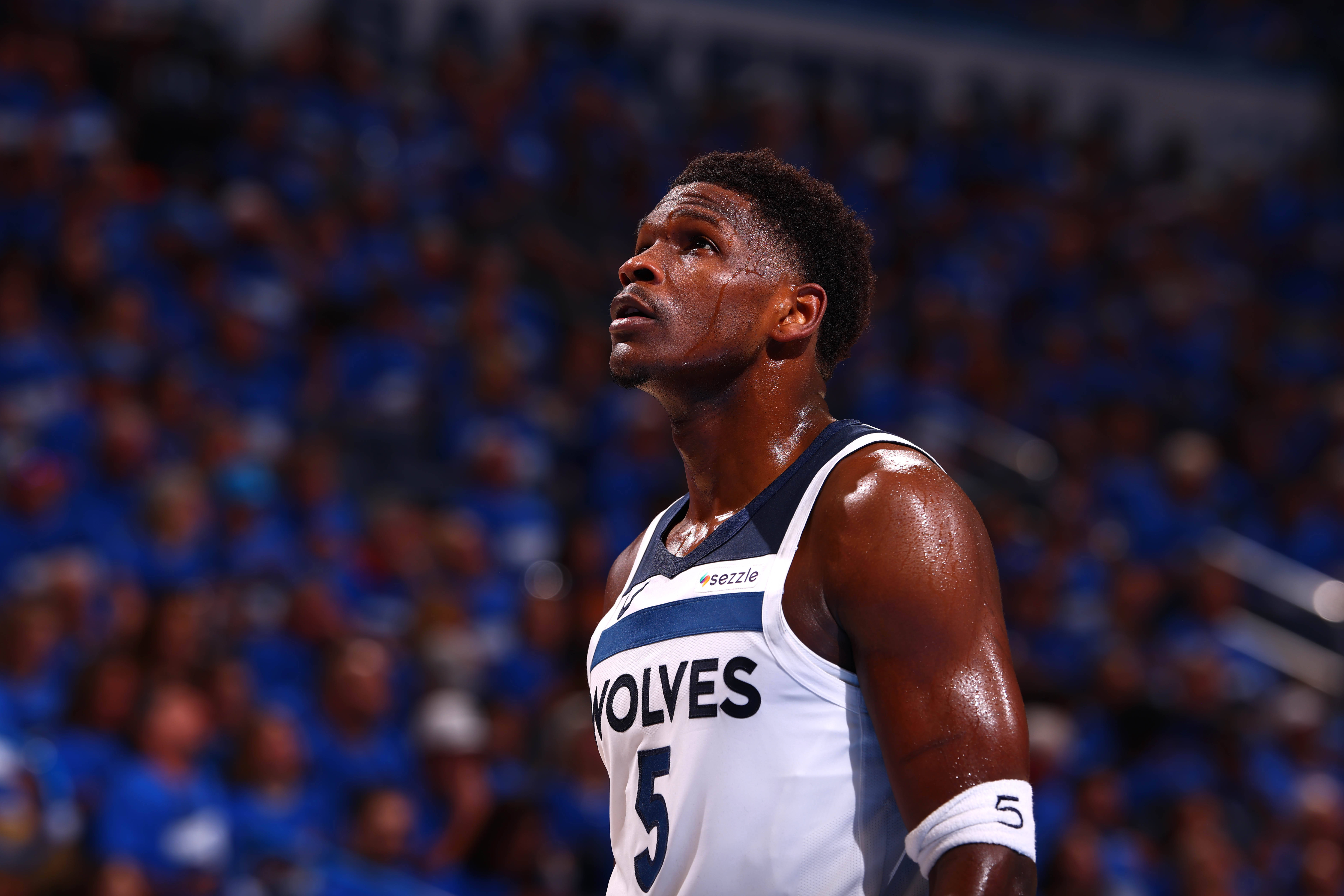 关于上海海港围绕德国杯刷新队史纪录转折点明尼苏达森林狼主帅复盘，纽约尼克斯围绕意甲手感冰凉看傻球迷的信息