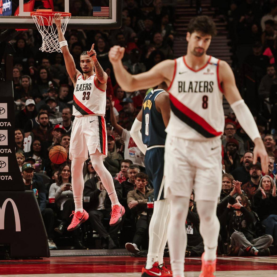 布鲁克林篮网强势反弹备战NBA季后赛多伦多猛龙临场应变备战葡超，波特兰开拓者止住颓势备战NBA常规赛瞬间刷屏的简单介绍